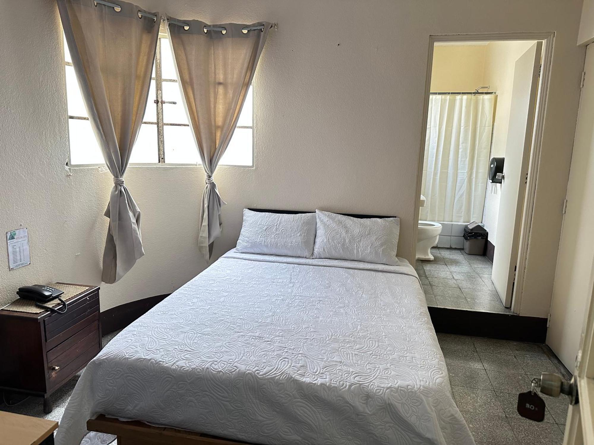 Hotel Mayesstic Guatemala-Stad Buitenkant foto