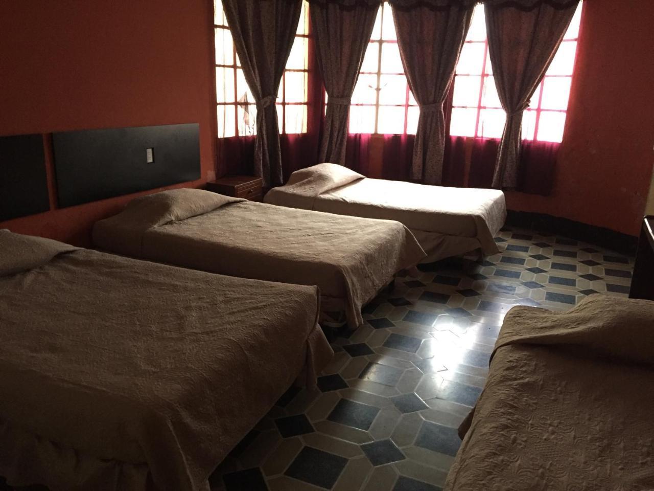 Hotel Mayesstic Guatemala-Stad Buitenkant foto