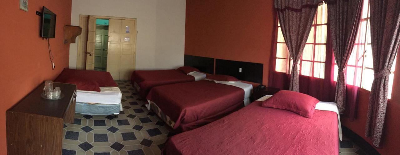 Hotel Mayesstic Guatemala-Stad Buitenkant foto